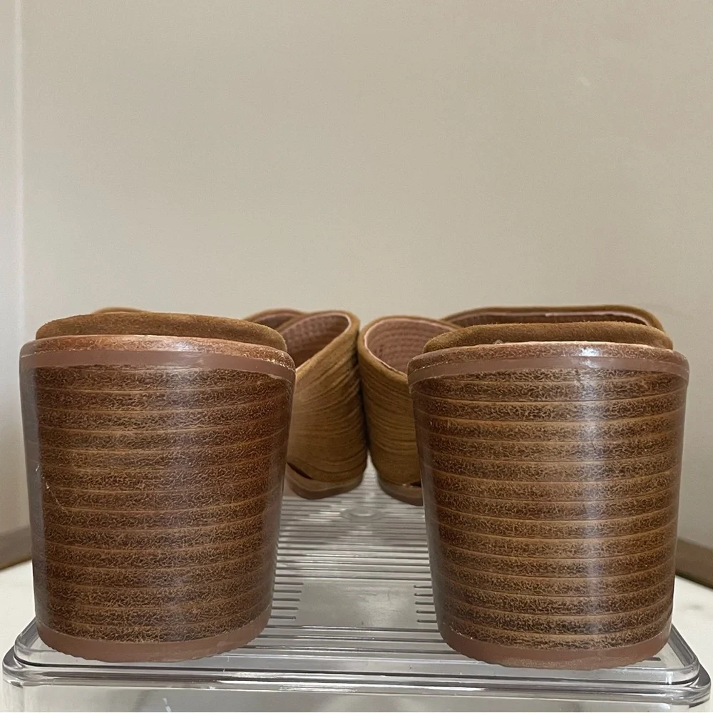 J. Jill Slip-On Crossover Strap and Block Heel Sandals - Picture 5 of 8